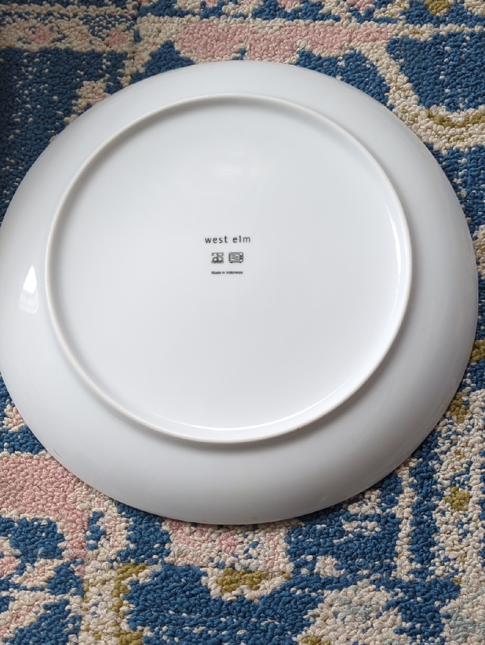 West Elm White Porcelain Organic Dinner Plates - Set of 7 - Picture 3 of 4